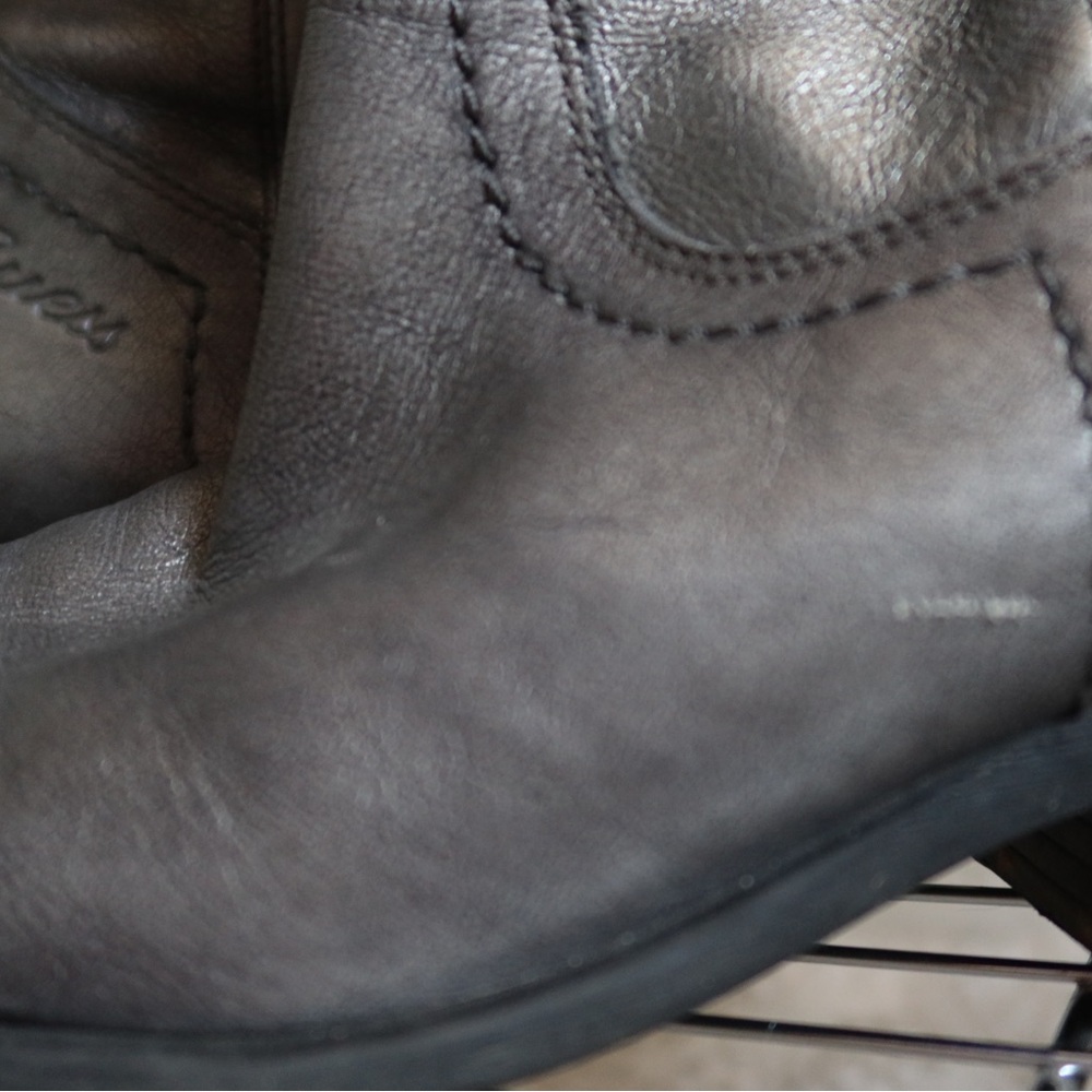 Silver Guess Cowboy‎ Boots - Picture 4 of 10
